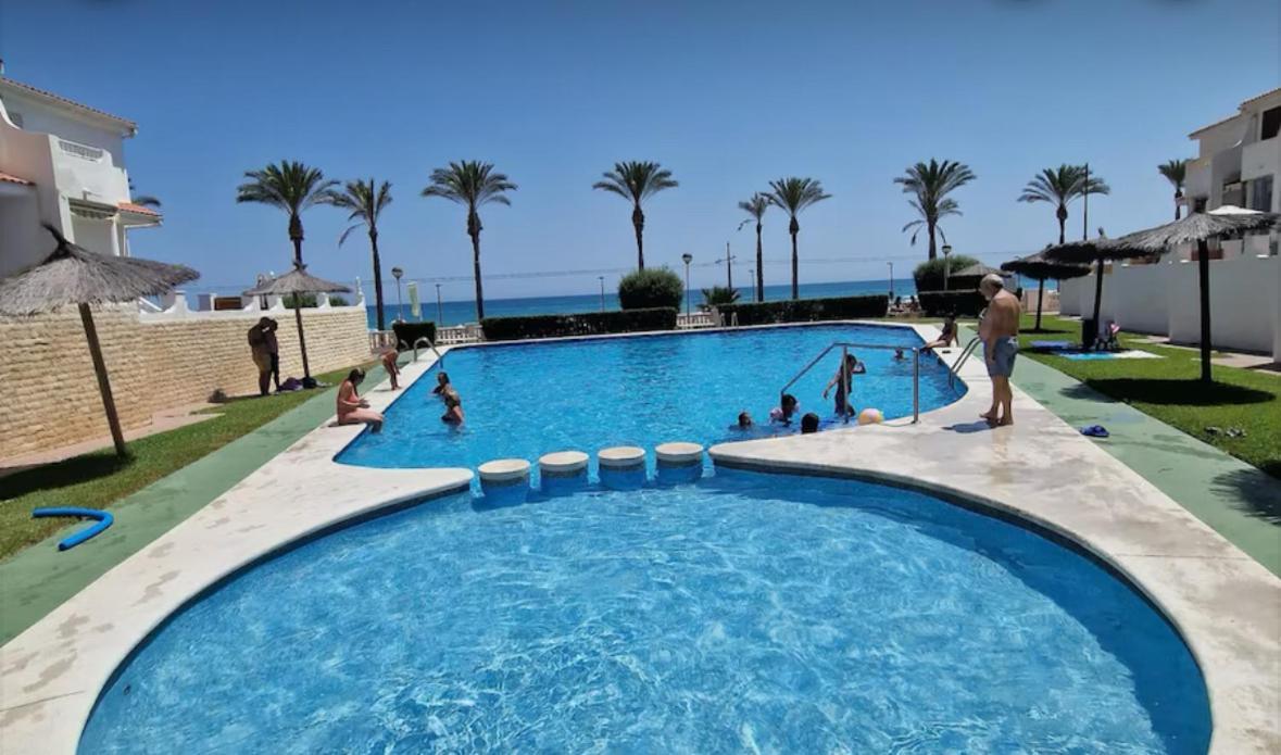 All In One Ground Floor With Terrace Next To Sea El Campello Exterior photo